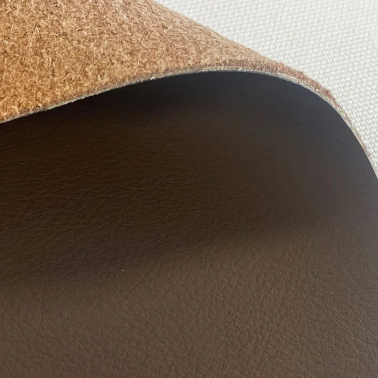 Paano mapahina ang katad na sapatos?